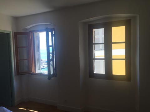 Living room, Sea view