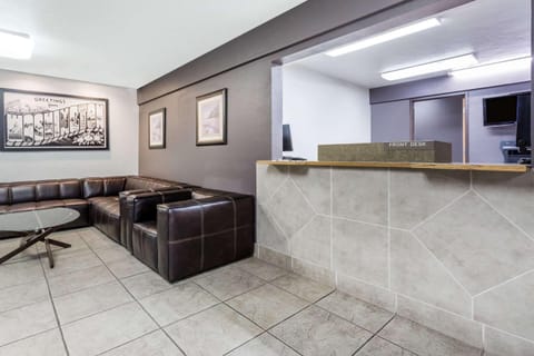 Lobby or reception, On site