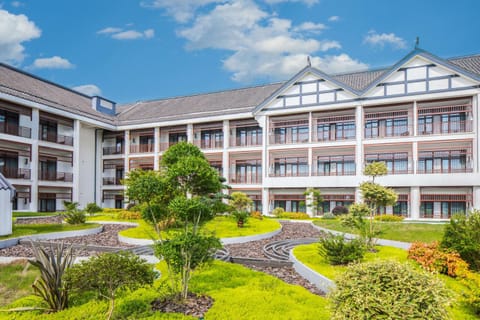 On site, Garden view