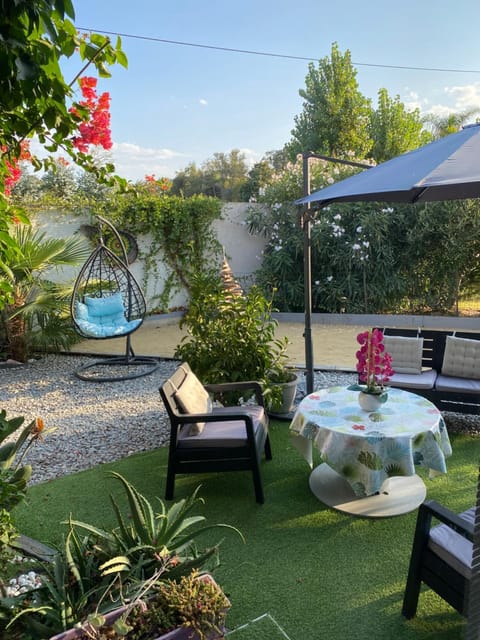 Patio, Garden