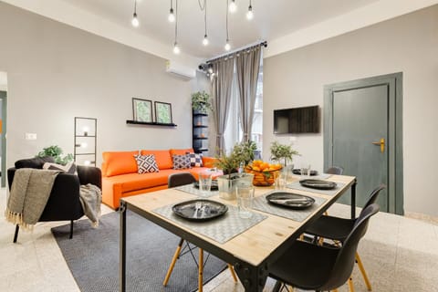 TV and multimedia, Living room, Dining area