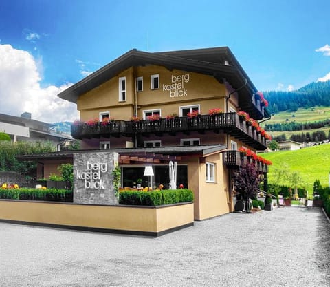 Haus Bergkastelblick Bed and Breakfast in Trentino-South Tyrol