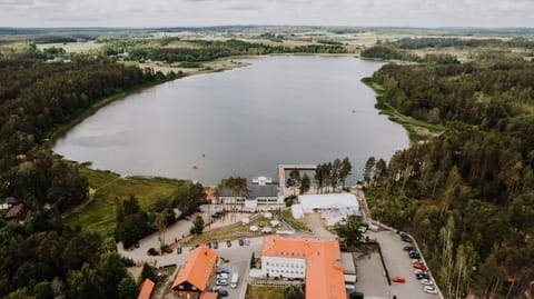 Nearby landmark, Day, Neighbourhood, Natural landscape, Bird's eye view, Lake view