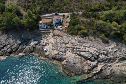 BEACH HOUSE ZECJA House in Dubrovnik-Neretva County