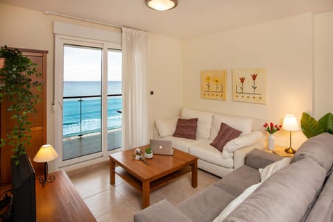 Balcony/Terrace, Living room, Seating area, Dining area, Sea view