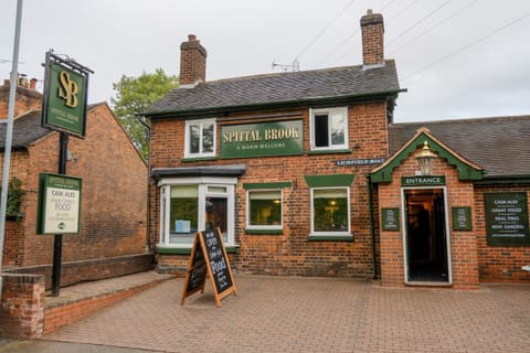 SPITTAL BROOK Inn in Stafford