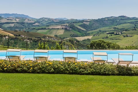 Garden, Mountain view, Swimming pool, Swimming pool