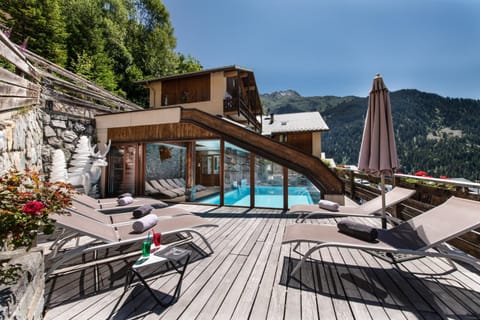 Patio, Spring, Day, Summer, Solarium, View (from property/room), Balcony/Terrace, Mountain view, Pool view, Swimming pool, sunbed