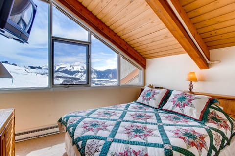 Axtel 1 Br Loft AX410 Apartment in Colorado