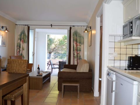 3 pièces avec terrasse, clim et parking à Grimaud - FR-1-226-390 Apartment in Grimaud