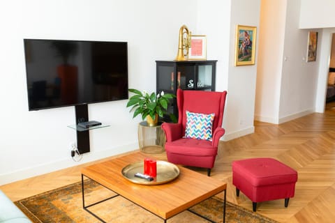 TCF Home - Big Apartment with Free Garage Apartment in Krakow