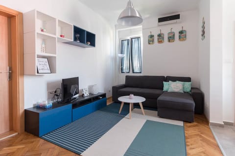 Facade/entrance, Living room
