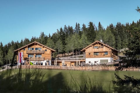 Property building, Day, Natural landscape