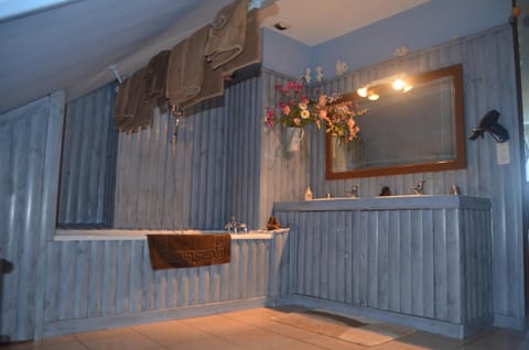 LA MAISON DU PECHEUR Bed and Breakfast in Centre-Val de Loire