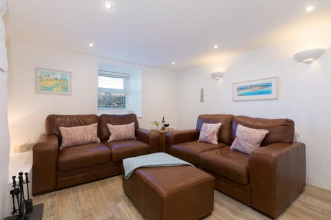 Whistler's Rest House in Saint Ives