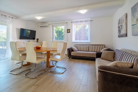 Deluxe Apartments Kovac with Terrace Apartment in Lika-Senj County