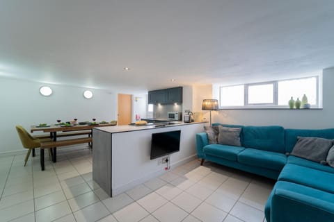 Living room, Dining area, kitchen