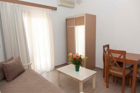 Sunny Suites Apartment hotel in Crete