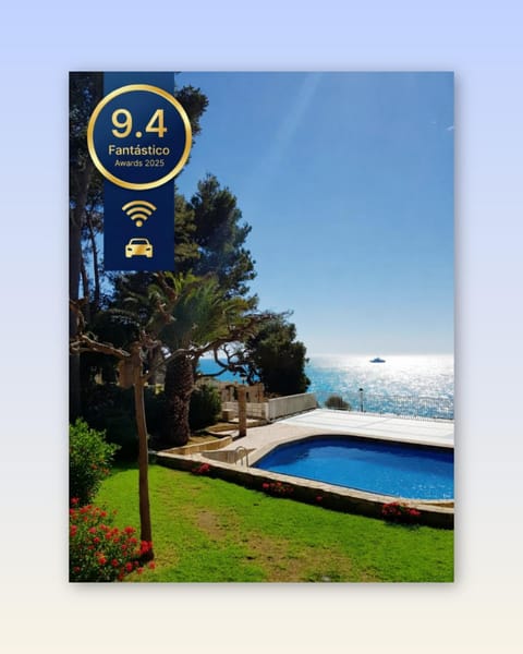 Pool view, Sea view, Swimming pool, Certificate/Award