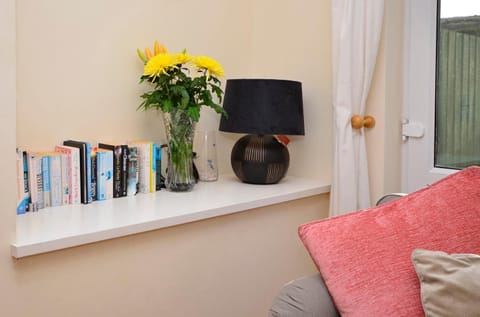 Decorative detail, Seating area