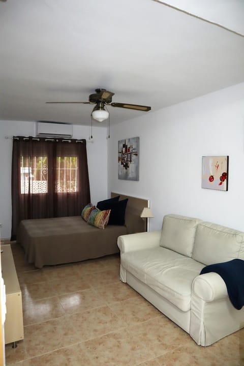 Bed, Living room, Bedroom