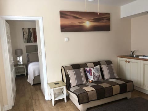 Crossways Tavern Apartment in East Devon District