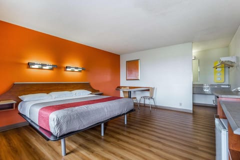 Photo of the whole room, On site