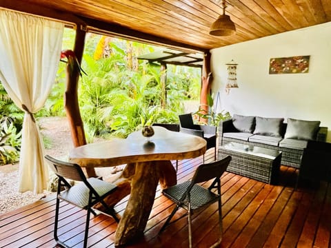Balcony/Terrace, Dining area, Garden view