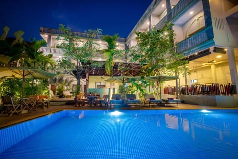 Night, Swimming pool