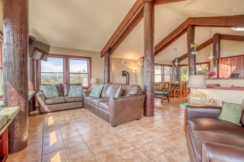 A Beach Treehouse House in Devils Lake