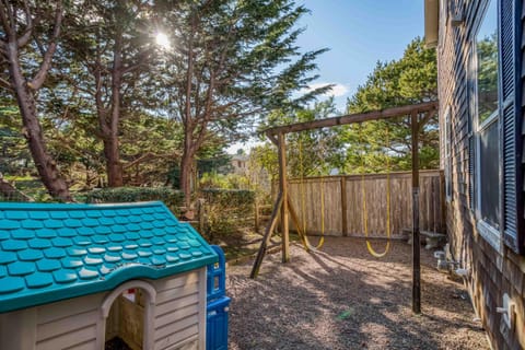 The Mermaid House in Roads End