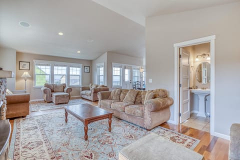 Sundance House in Roads End