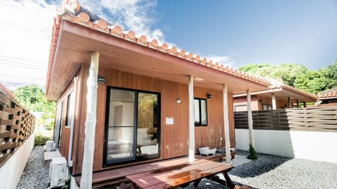 Property building, Garden, Balcony/Terrace