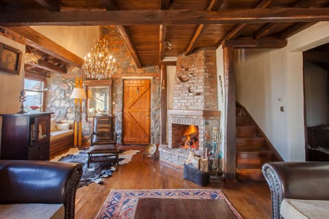 Day, TV and multimedia, Living room, Seating area, Garden view, Lake view, Mountain view