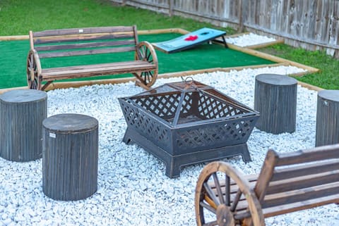 Luxury 5BR House with Pool by SeaWorld & Lackland House in San Antonio