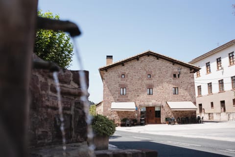 Property building, Facade/entrance