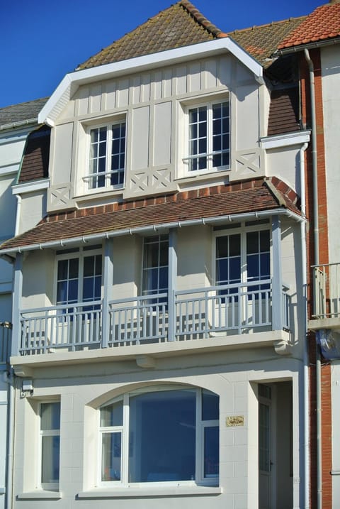 FACE A LA MER , L ARTISTE Villa in Ambleteuse