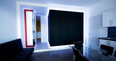Communal lounge/ TV room, Kitchen or kitchenette, Dining area