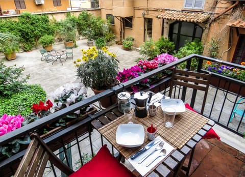 Balcony/Terrace, Garden view