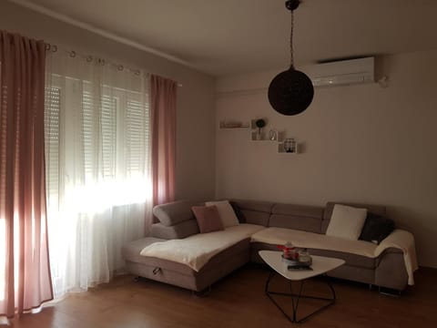 Apartmani Milutin Apartment in Šibenik-Knin County, Croatia