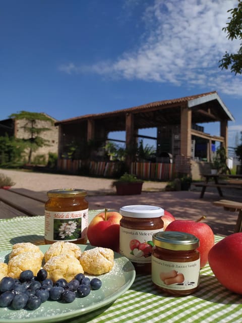 Food close-up, Inner courtyard view