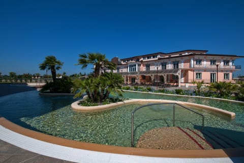 Property building, Swimming pool