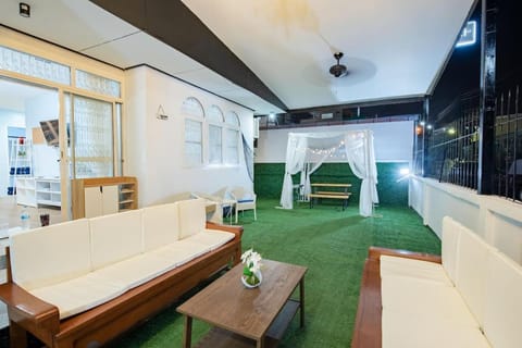 Night, BBQ facilities, Garden, Balcony/Terrace