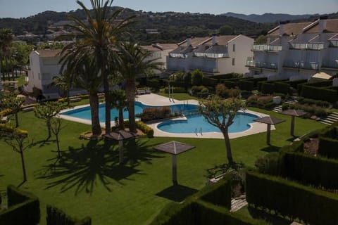 Garden, Garden view, Pool view, Swimming pool