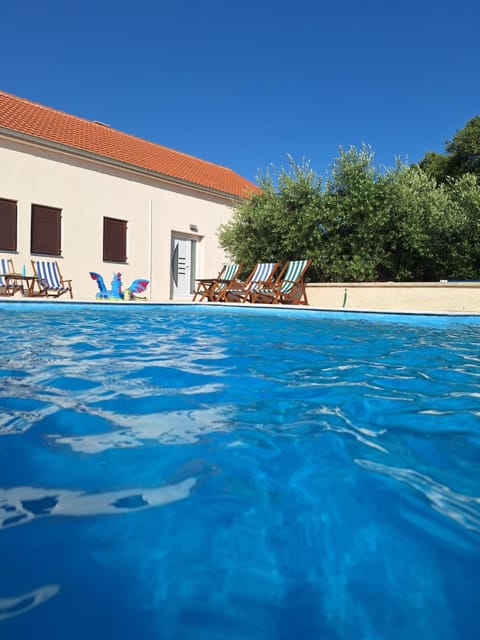 Kuća za odmor Mira House in Šibenik-Knin County, Croatia