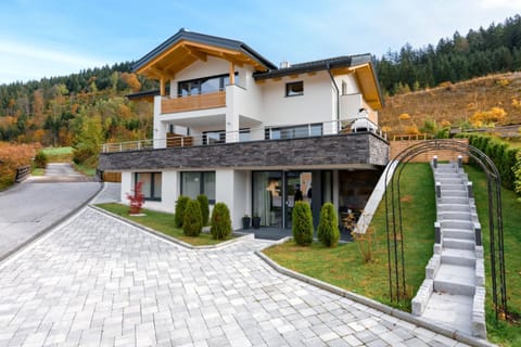 Facade/entrance, Spring, Summer, Autumn