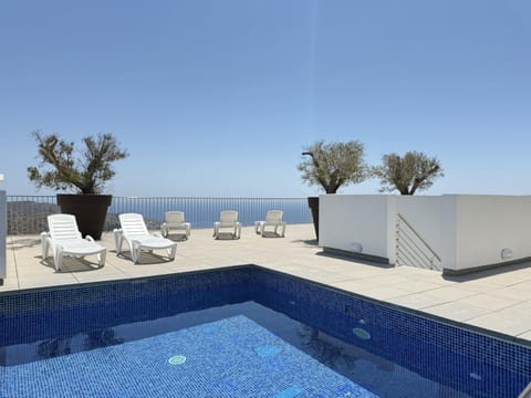 Natural landscape, Sea view, Swimming pool, sunbed