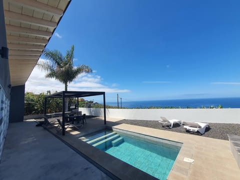 Sea view, Swimming pool