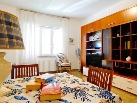 Fantastico appartamento in centro, Levanto Apartment in Levanto