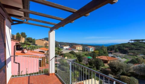 Nearby landmark, Neighbourhood, City view, Sea view, Street view